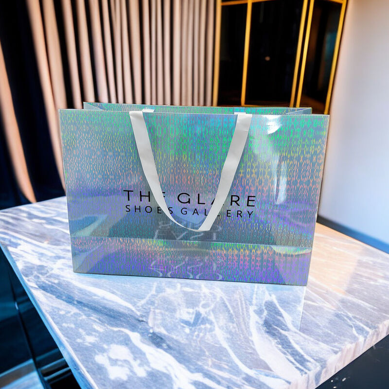 Custom Logo Printed Luxury High and White Paper Shopping Bag Jewelry Clothing Packaging Gift